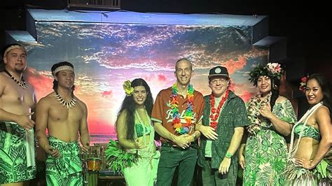 polynesian dinner show daytona